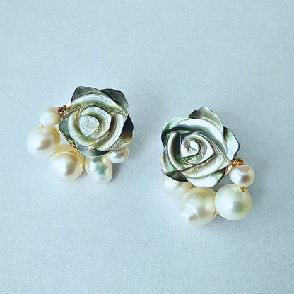 シェルローズ＆パールピアス