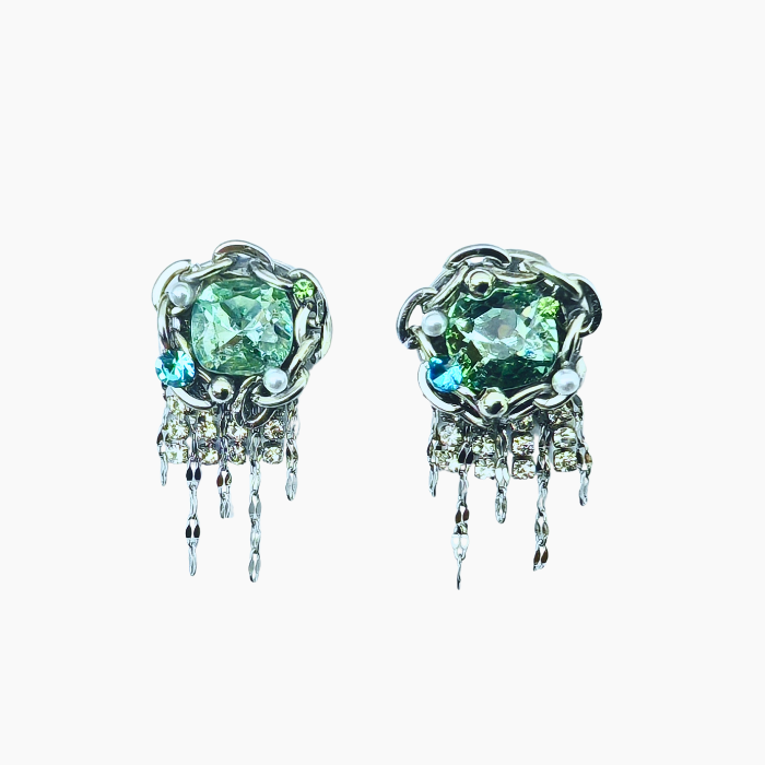 グリーンクリスタルフリンジピアス
