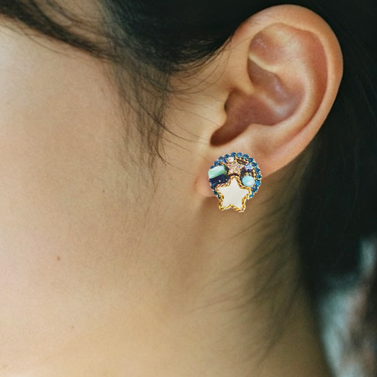 スターシャイン・シェルビジューピアス　グリーン