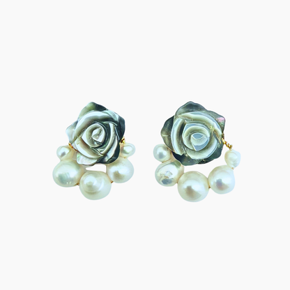 シェルローズ＆パールピアス