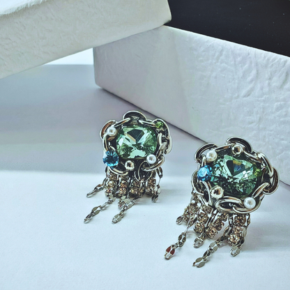 グリーンクリスタルフリンジピアス